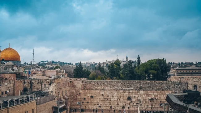 בין המצרים 2026: כל ההלכות החשובות שכל יהודי חייב להכיר
