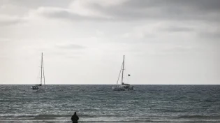 שיא החום עוד לפנינו: אזהרה אדומה באזורים נרחבים ומתי צפויה ההקלה?