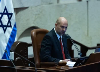 אוחנה ממשיך לקצץ: עשרות מיליוני שקלים יוחזרו לקופת המדינה