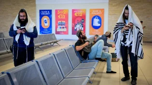חשש לשיבושים בנתב"ג: עשרות אלפי כרטיסי טיסה עלולים להתבטל, גם הטיסות לאומן בסכנה