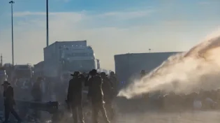 נהגים, שימו לב: המשטרה מזהירה מחסימות בכביש 4 ועומסי תנועה כבדים