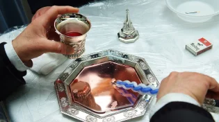המנהג העתיק במוצאי שבת שמעטים מכירים את סודו