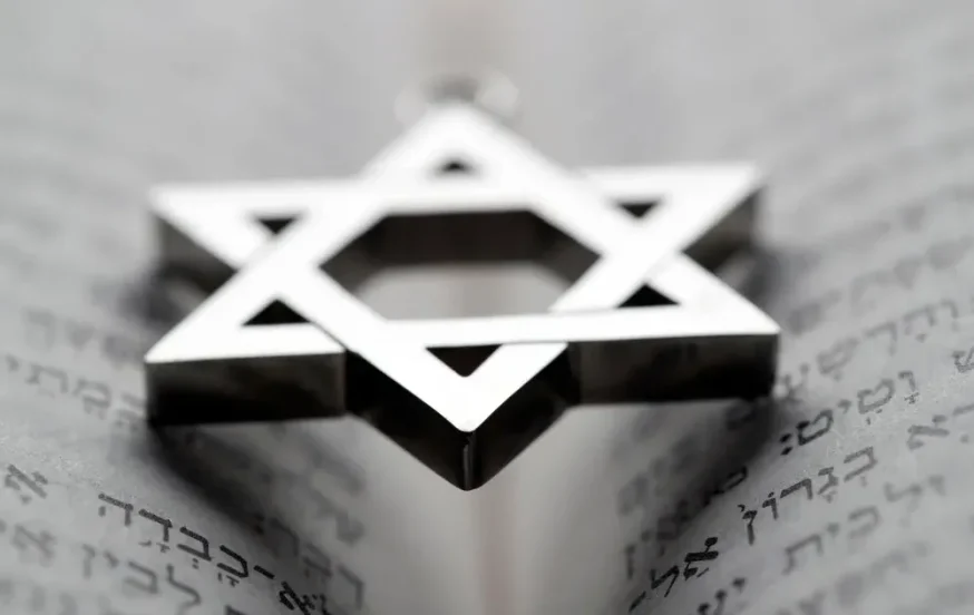 יותר מ־23 אלף תקריות בשנה: האנטישמיות בעולם שוברת שיאים יותר מ־23 אלף תקריות בשנה: האנטישמיות בעולם שוברת שיאים