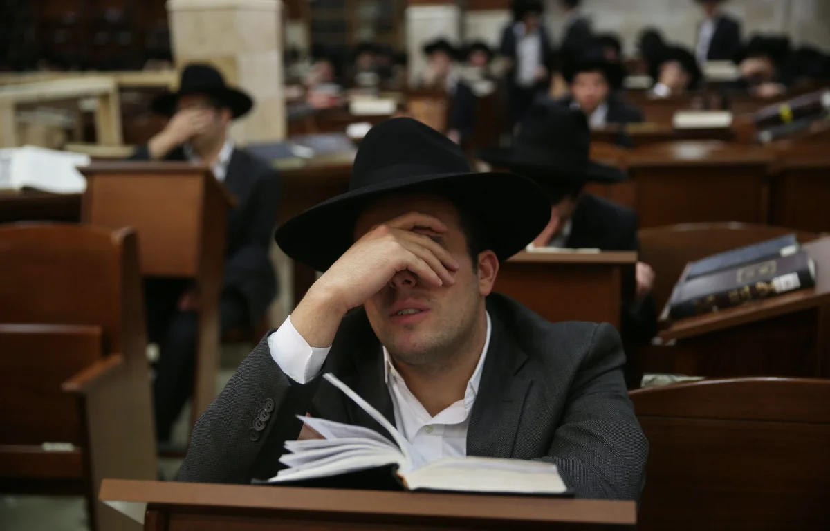 במוצאי שבת זה קורה: הכוחות שמתעוררים - והדרך להינצל מהם במוצאי שבת זה קורה: הכוחות שמתעוררים - והדרך להינצל מהם
