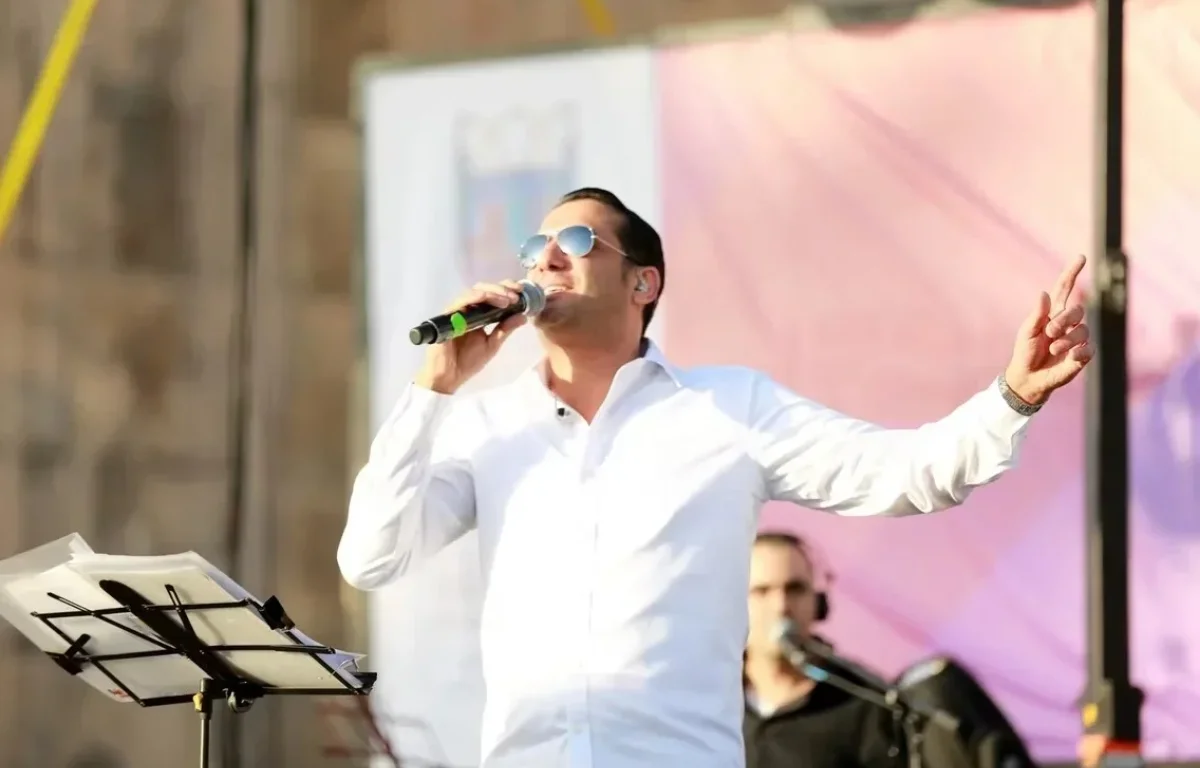 חיים ישראל חושף: "לא הלחן ולא העיבוד הופכים שיר למרגש" חיים ישראל חושף: "לא הלחן ולא העיבוד הופכים שיר למרגש"