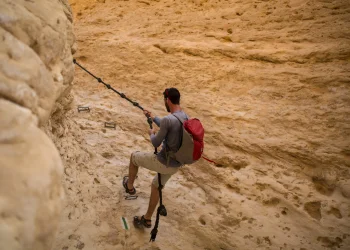 לאחר שעות של דאגה: אב וששת ילדיו אותרו לאחר שאיבדו קשר בנחל גוב לאחר שעות של דאגה: אב וששת ילדיו אותרו לאחר שאיבדו קשר בנחל גוב