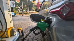 בלי ביטוח? לא תוכלו לתדלק: המהלך החדש שנבחן במדינה הענקית