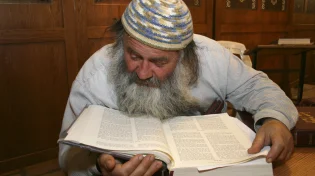 חשבתם שאי אפשר להשתנות אחרי גיל 60? המחקרים שמגלים מה באמת קורה למוח