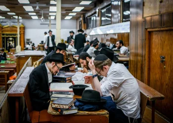האם הקבלה סותרת את ההלכה? האמת שרבים לא מכירים האם הקבלה סותרת את ההלכה? האמת שרבים לא מכירים