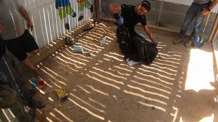 בתוך ארגז החול של הילדים: הנשק המסוכן שנחשף ברהט - חשוד נעצר