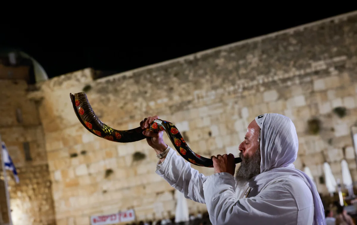 ראש חודש אלול כבר עבר "עוד לא מאוחר להשתנות" ראש חודש אלול כבר עבר "עוד לא מאוחר להשתנות"