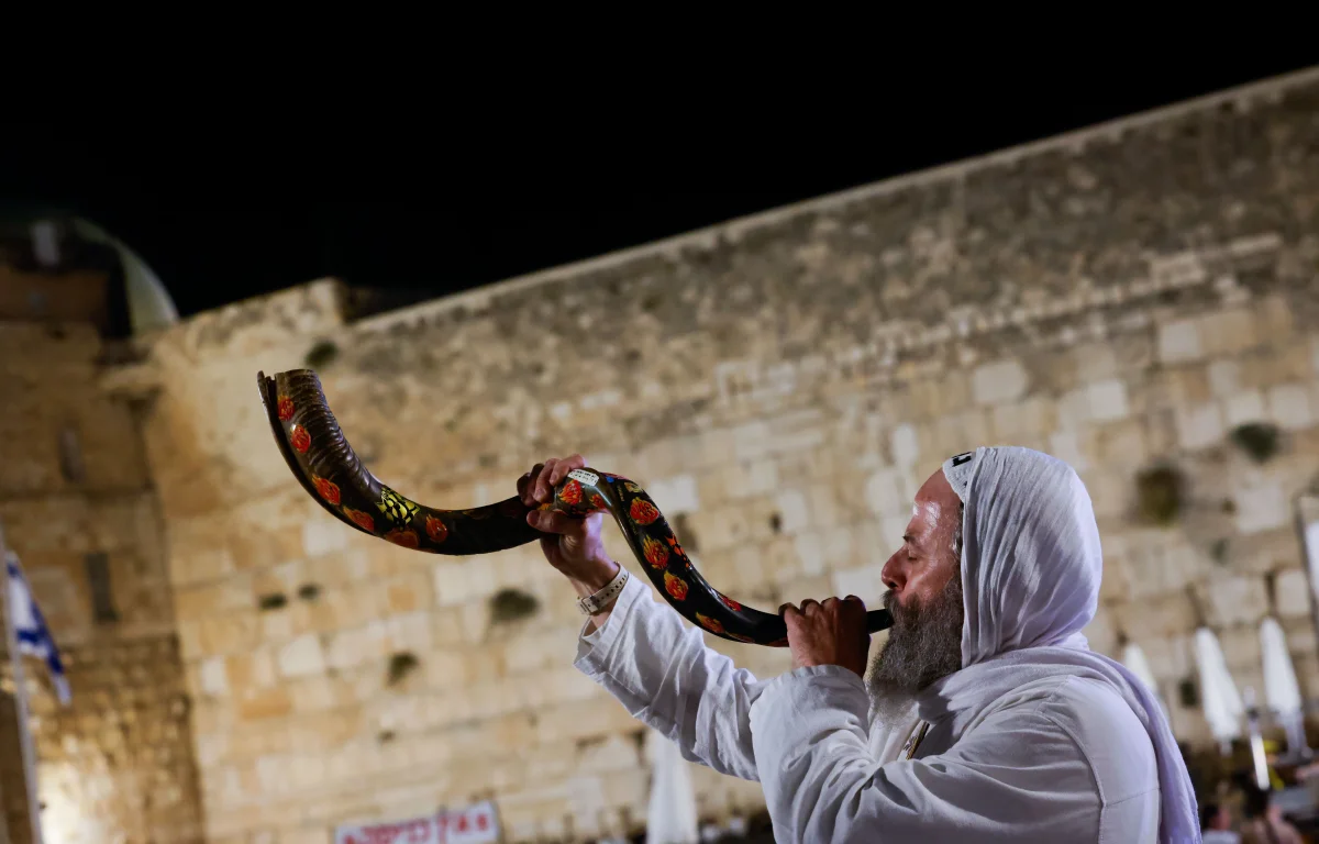 ראש חודש אלול כבר עבר "עוד לא מאוחר להשתנות" ראש חודש אלול כבר עבר "עוד לא מאוחר להשתנות"