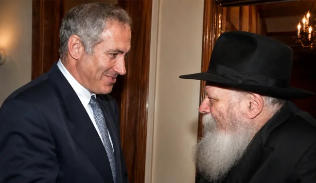 "אתה תמסור את המפתחות למשיח" | מה באמת אמר הרבי לביבי? - שידור חי