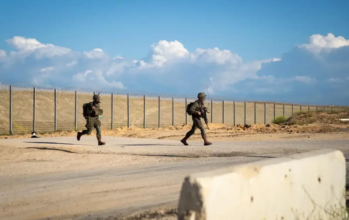 כוננות: בצה"ל נערכים לירי צלפים ולפיגועים מצד חמאס כוננות: בצה"ל נערכים לירי צלפים ולפיגועים מצד חמאס