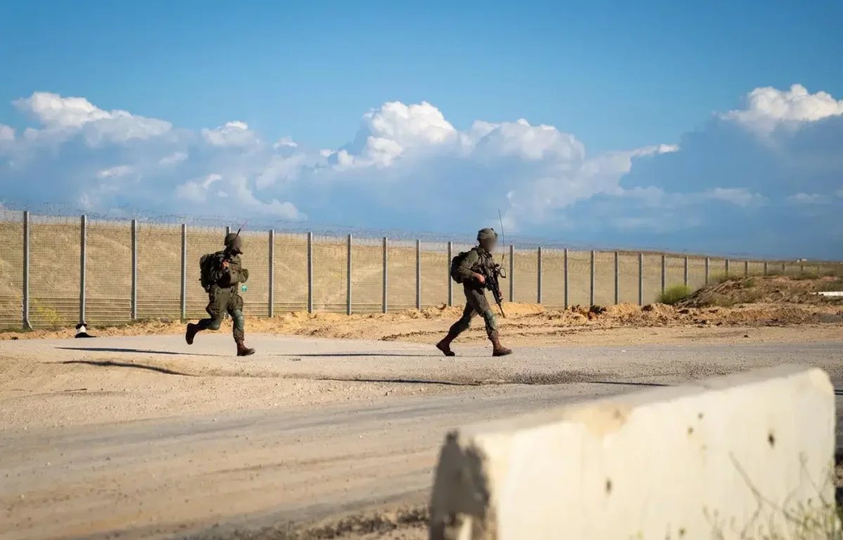 כוננות: בצה"ל נערכים לירי צלפים ולפיגועים מצד חמאס כוננות: בצה"ל נערכים לירי צלפים ולפיגועים מצד חמאס