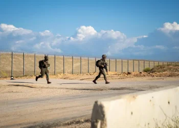 כוננות: בצה"ל נערכים לירי צלפים ולפיגועים מצד חמאס כוננות: בצה"ל נערכים לירי צלפים ולפיגועים מצד חמאס