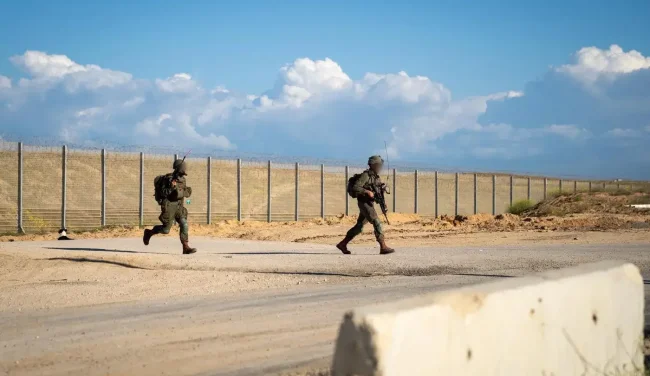 כוננות: בצה"ל נערכים לירי צלפים ולפיגועים מצד חמאס