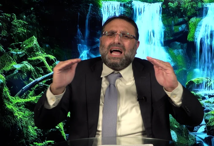 פרק 9: מאחורי הקלעים של המציאות 