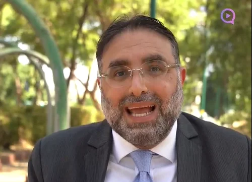 "ידעתי שהוא נוכל": הוא עקב אחרי הרב בטיסה - ואז גילה את האמת