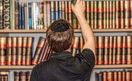 הכלה עצרה אותו בכניסה לאולם: "בזכות המכתב שלך אני כאן"