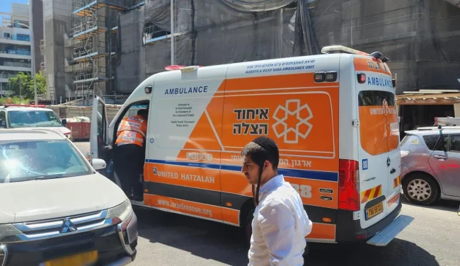 תאונה באשדוד: בן 59 נפגע מאוטובוס ופונה לבית החולים