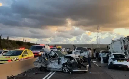 תאונה קטלנית בכביש 2: הרכב התרסק, אישה נהרגה