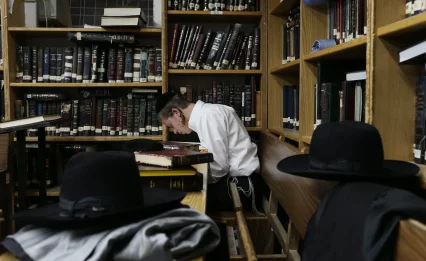 הבחור זלזל - תגובת המשגיח הותירה את כל הישיבה בהלם