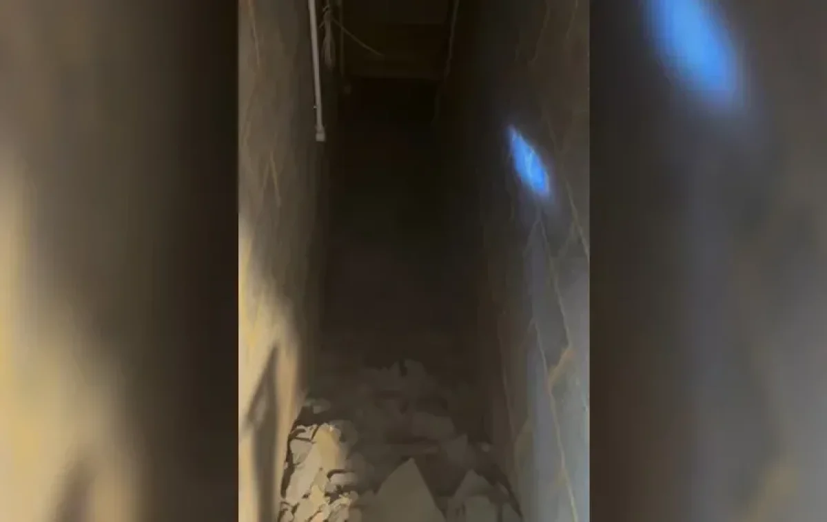 הקיר ששברו והפיר שמצאו מאחוריו הקיר ששברו והפיר שמצאו מאחוריו