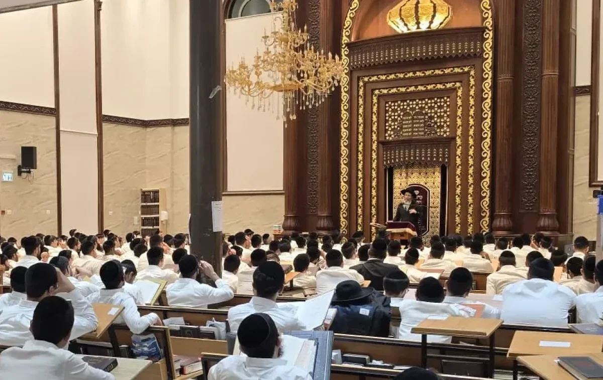הגאון הצדיק רבי בנימין פינקל שליט"א בישיבת רכסים (צילום: דוד קשת) הגאון הצדיק רבי בנימין פינקל שליט"א בישיבת רכסים (צילום: דוד קשת)