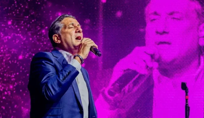 חיים ישראל חושף: "מה באמת לא רואים כשאני עולה על הבמה"