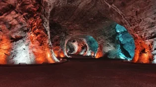 יותר משני קילומטרים מתחת לאדמה: המערה ששוברת שיאים