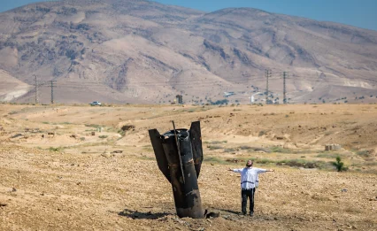 החשש גובר: איראן עלולה לצרף את ישראל למערכה