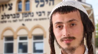 אחרי שאיבד את אחיו: היוצר שכבש את הרשת פותח את הלב