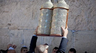 התורה באמת מגבילה אותנו? התשובה שהפכה לי את המבט