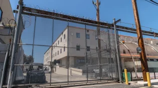 תשכחו מהסוהרים: זה הכלא שבו האסירים קובעים הכול