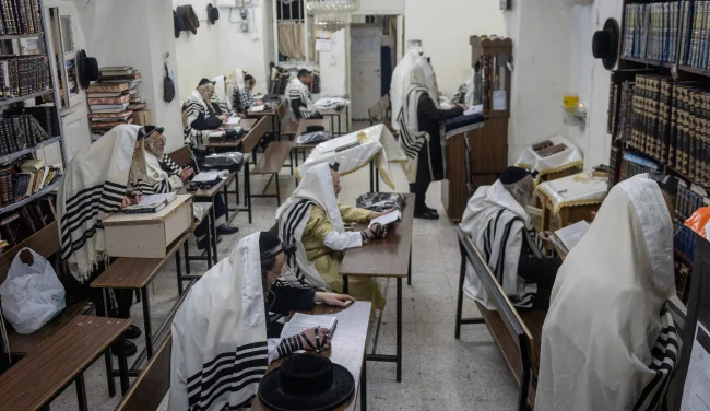 פדיון הכפרות לפני יום כיפור: המעמד המיוחד יוצא לדרך