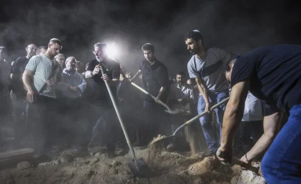 נתנאל הי"ד צעק "מחבל, רוץ": בנו בן ה-16 נפרד ממנו
