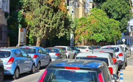 החנייה נראית חוקית לגמרי, אז למה אתם עלולים לקבל דוח?