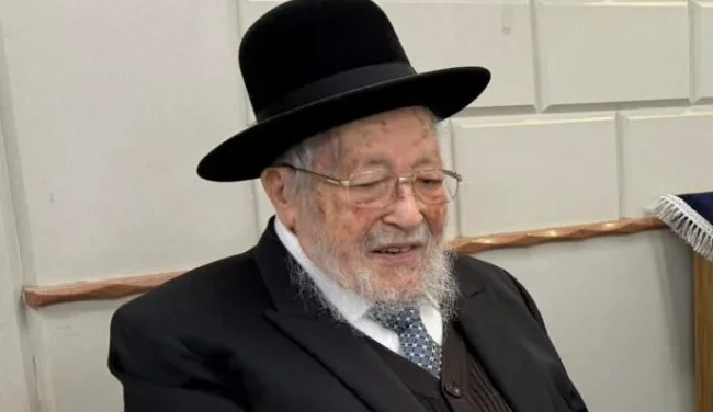 דאגה בבית שמש: התפללו לרפואת רב העיר הרב שמעון ביטון