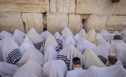 רבבות בכותל: מאות כהנים במעמד המרגש של חול המועד