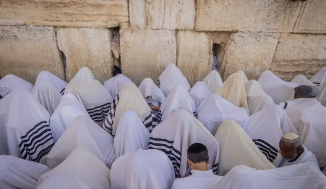 רבבות בכותל: מאות כהנים במעמד המרגש של חול המועד
