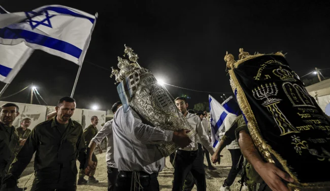 ראש העיר נדהם מהריקודים, תשובת הרב שינתה הכול