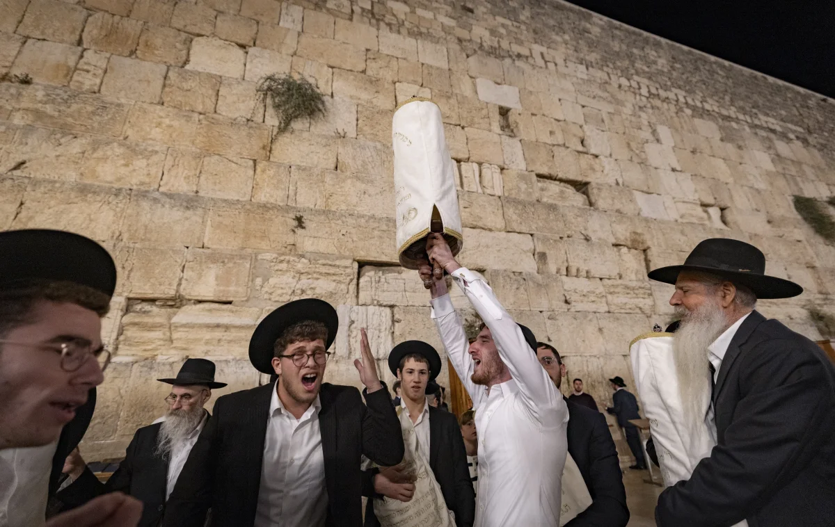 הקפות בכותל