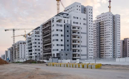 כמעט 85 אלף דירות מחכות לקונים: האם המחירים בדרך למטה?