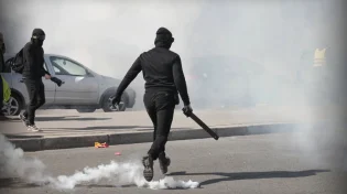 בתי ספר הוצתו, אלפים נעצרו: צרפת נערכת ל"יום זעם"