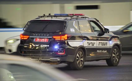 חילול ה' בחיפה: אישה חשודה בגניבת ספרי קודש והצתתם