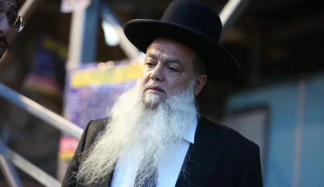 "רוצים שמרן הרב עובדיה יהיה מליץ יושר?": הרב יגאל כהן