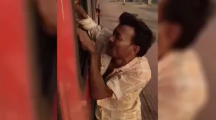 ניסה לגנוב טלפון מהרכבת, ולא תיאר לעצמו מה יקרה לו