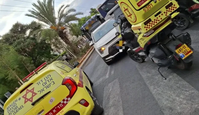 אסון כבד במודיעין עילית: ילד בן 6 נהרג מפגיעת אוטובוס
