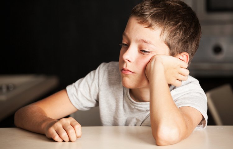 דימוי עצמי נמוך: סיבות לדימוי עצמי נמוך. (צילום: Gladskikh Tatiana/shutterstock)